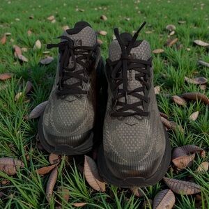 Hoka One One Clifton Men’s 7 Women 8 Triple Black Running Walking Shoes Sneakers